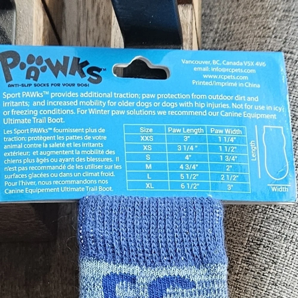 🌟Blue Knit Dog Shoes Boots Socks Size Medium🌟